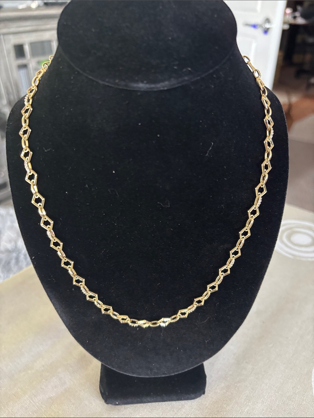 Elegant Gold-Tone Link Necklace - Women Jewelry